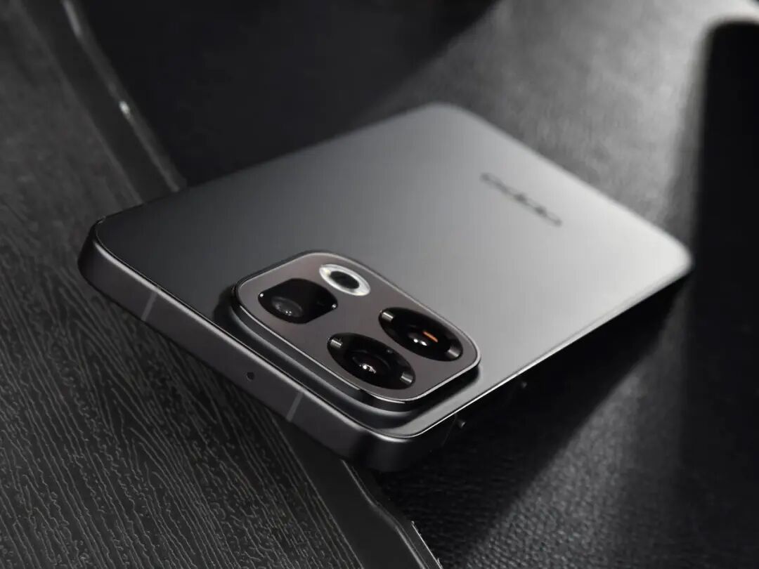 OPPO Find X9全面评测 强如Pro的超级标准版