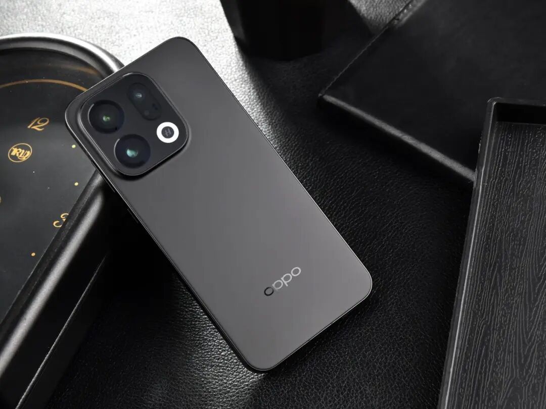 OPPO Find X9全面评测 强如Pro的超级标准版